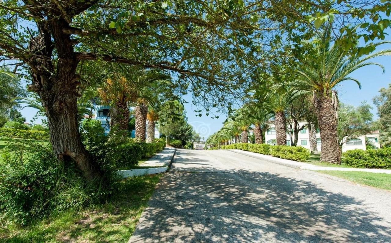Govino Bay Luxury Beach Loft Apartment Danilia ภายนอก รูปภาพ