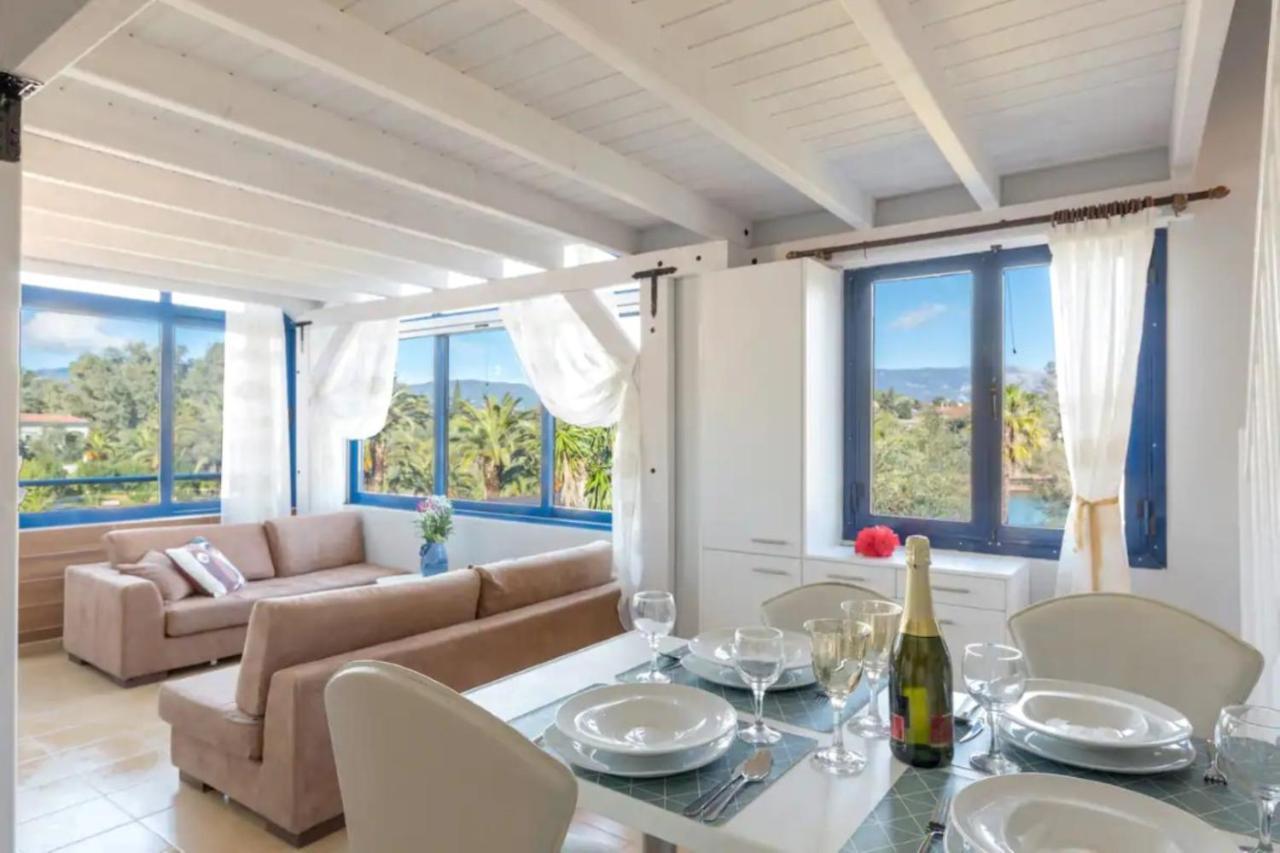 Govino Bay Luxury Beach Loft Apartment Danilia ภายนอก รูปภาพ
