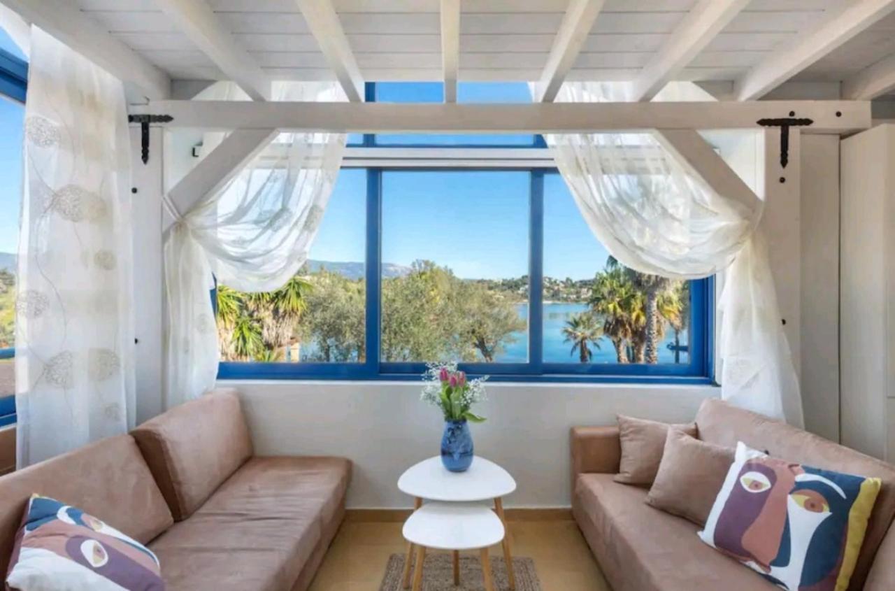 Govino Bay Luxury Beach Loft Apartment Danilia ภายนอก รูปภาพ