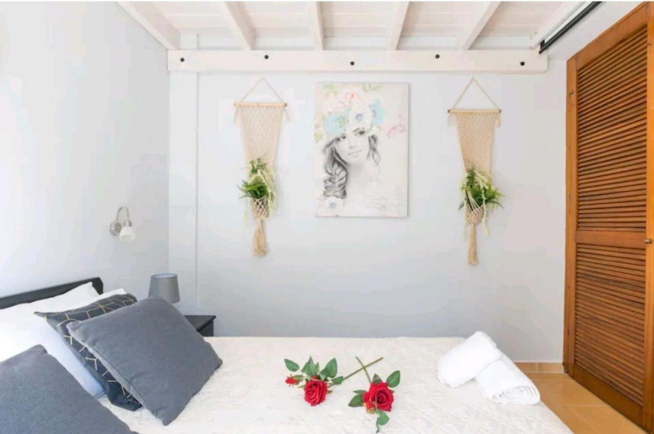 Govino Bay Luxury Beach Loft Apartment Danilia ภายนอก รูปภาพ
