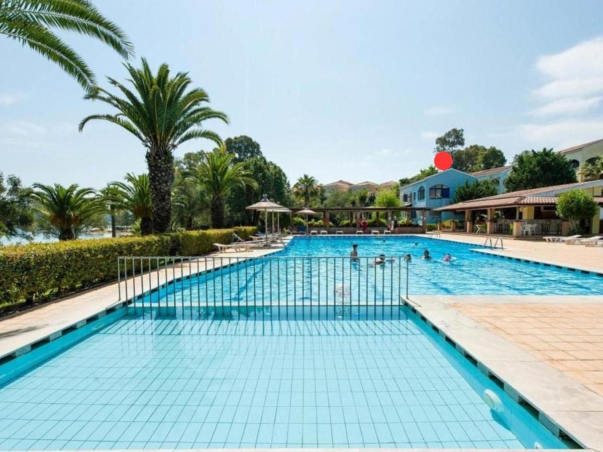 Govino Bay Luxury Beach Loft Apartment Danilia ภายนอก รูปภาพ